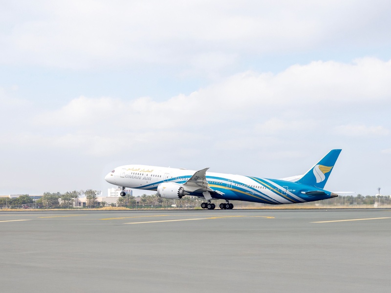 Oman Air Warns of Flight Delays After Airspace Restrictions Disrupt Operations